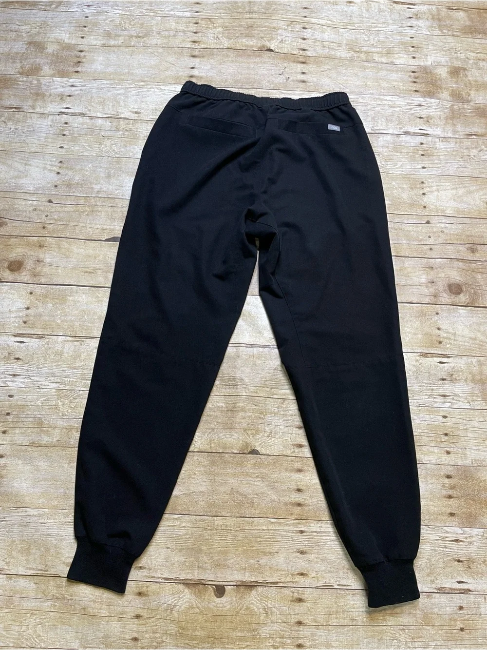 Figs Men’s Black Tansen Jogger Scrub Pants